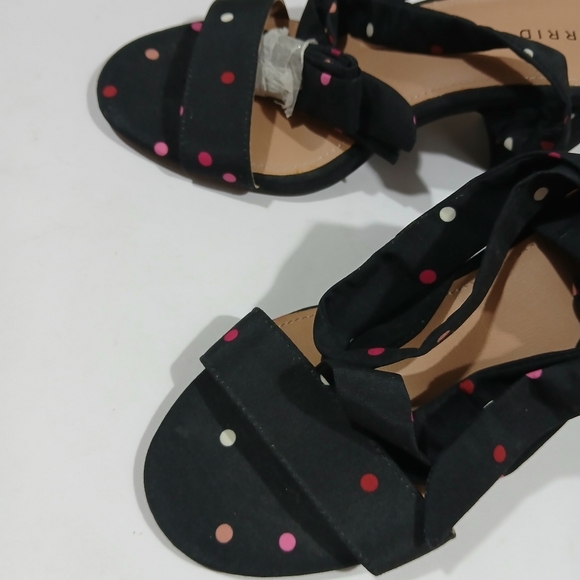 Torrid Polka Dot Tie Up Heels - Picture 3 of 12